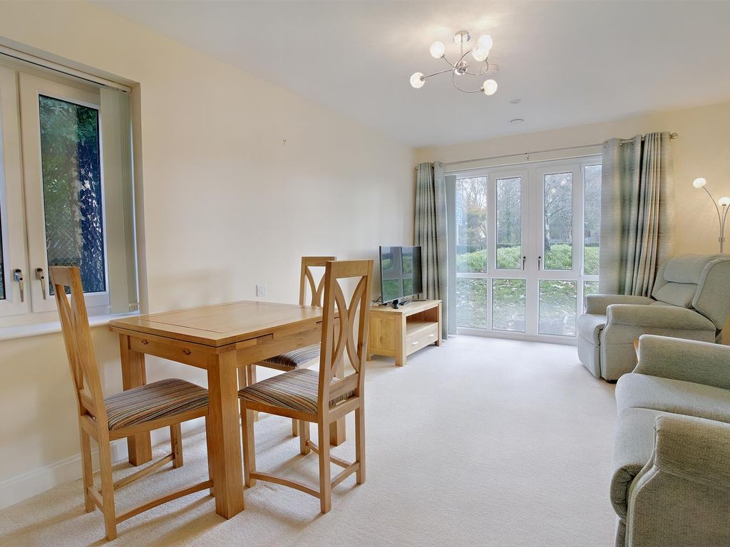 1 bed flat for sale in Llys Isan, Ilex Close, Llanishen, Cardiff CF14