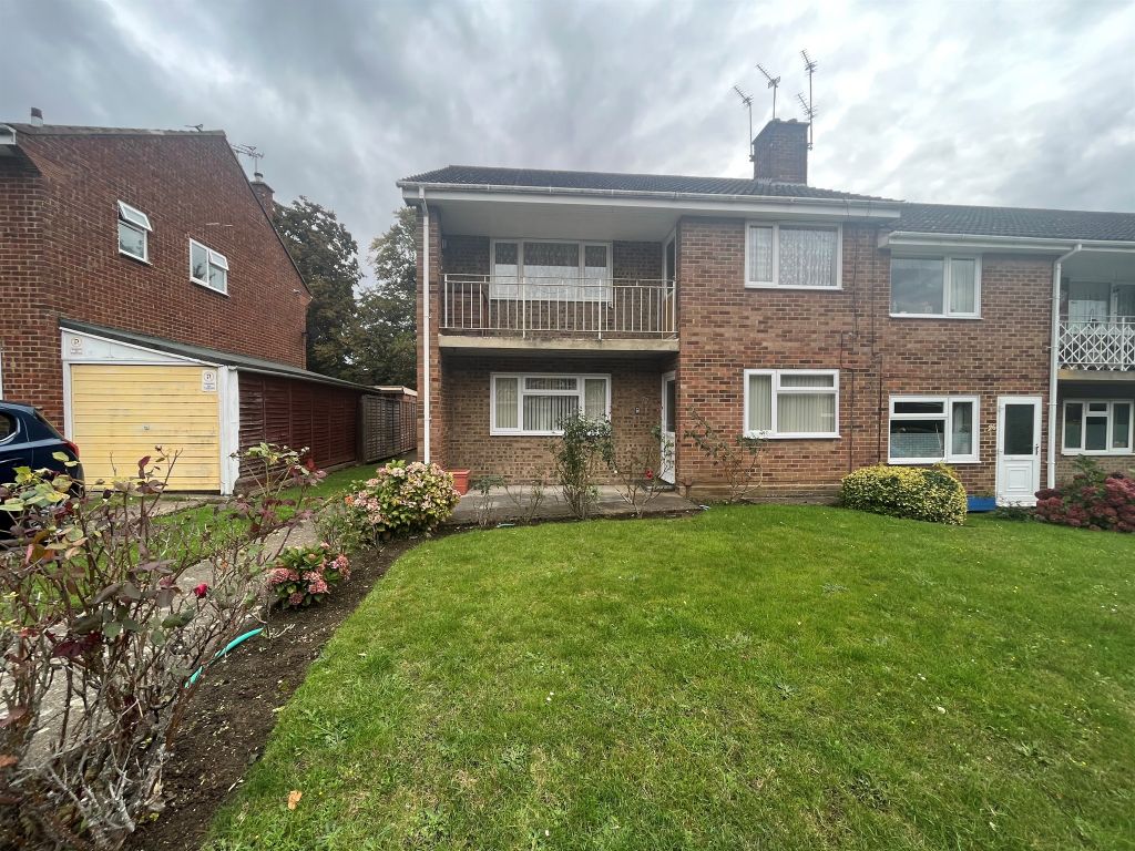 2 bed for sale in Alkham Road, Maidstone ME14, £210,000 Zoopla