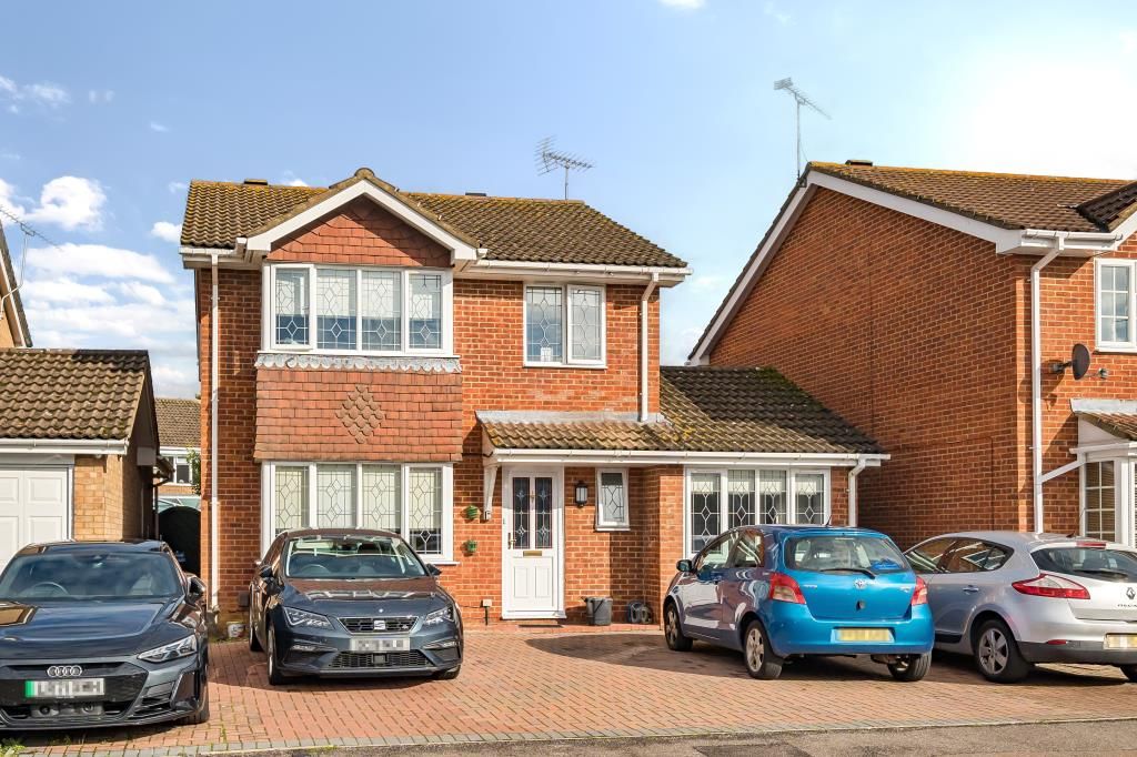 5 bed detached house for sale in Bracknell, Berkshire RG12, £625,000
