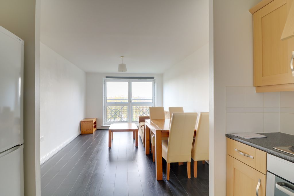 Cline Road, London N11  