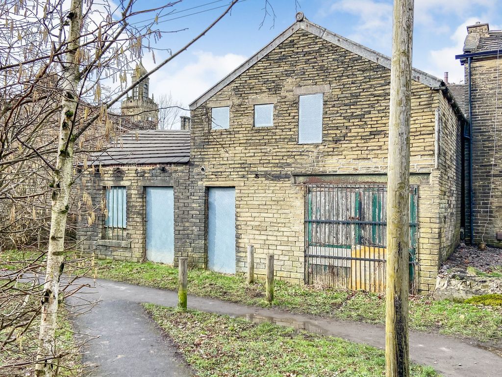 Mobile/park home for sale in Wellington Street, Queensbury, Bradford