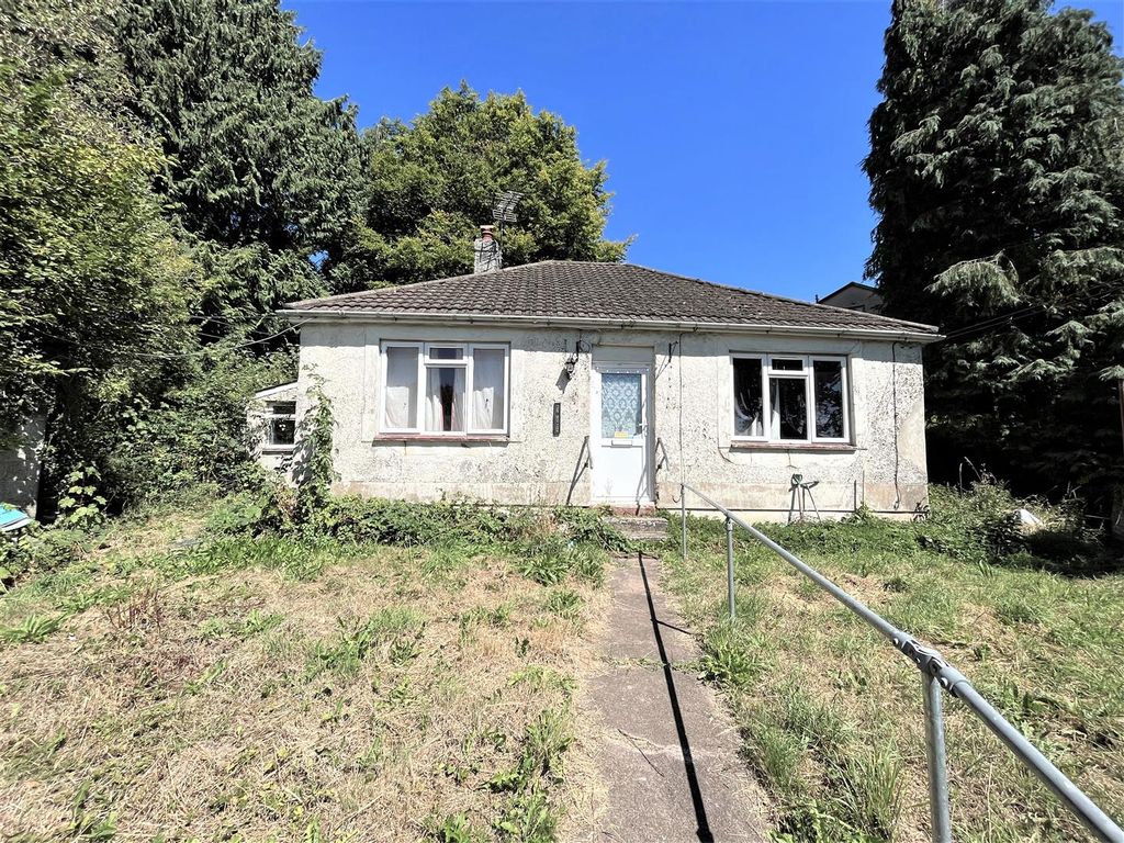 3 bed detached bungalow for sale in Hawthorns, Drybrook GL17 Zoopla