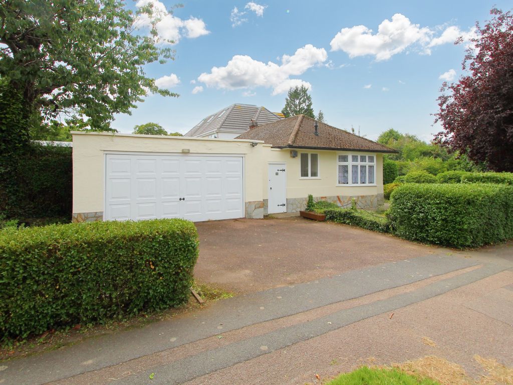 2 bed detached bungalow for sale in Stoughton Road, Oadby, Leicester