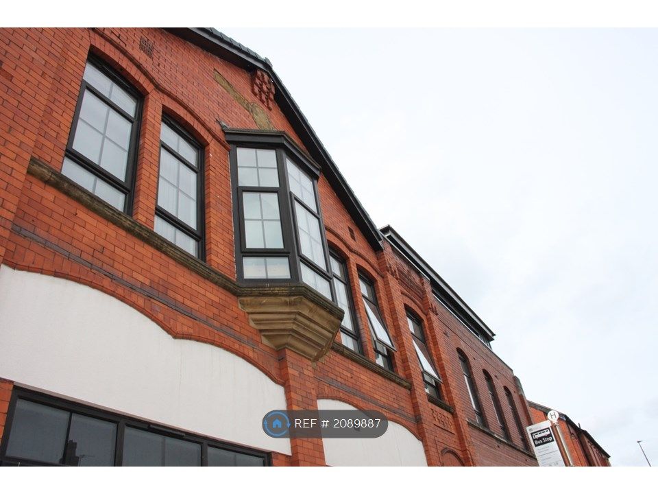 Room to rent in Memorial Road, Worsley, Manchester M28, £750 pcm Zoopla