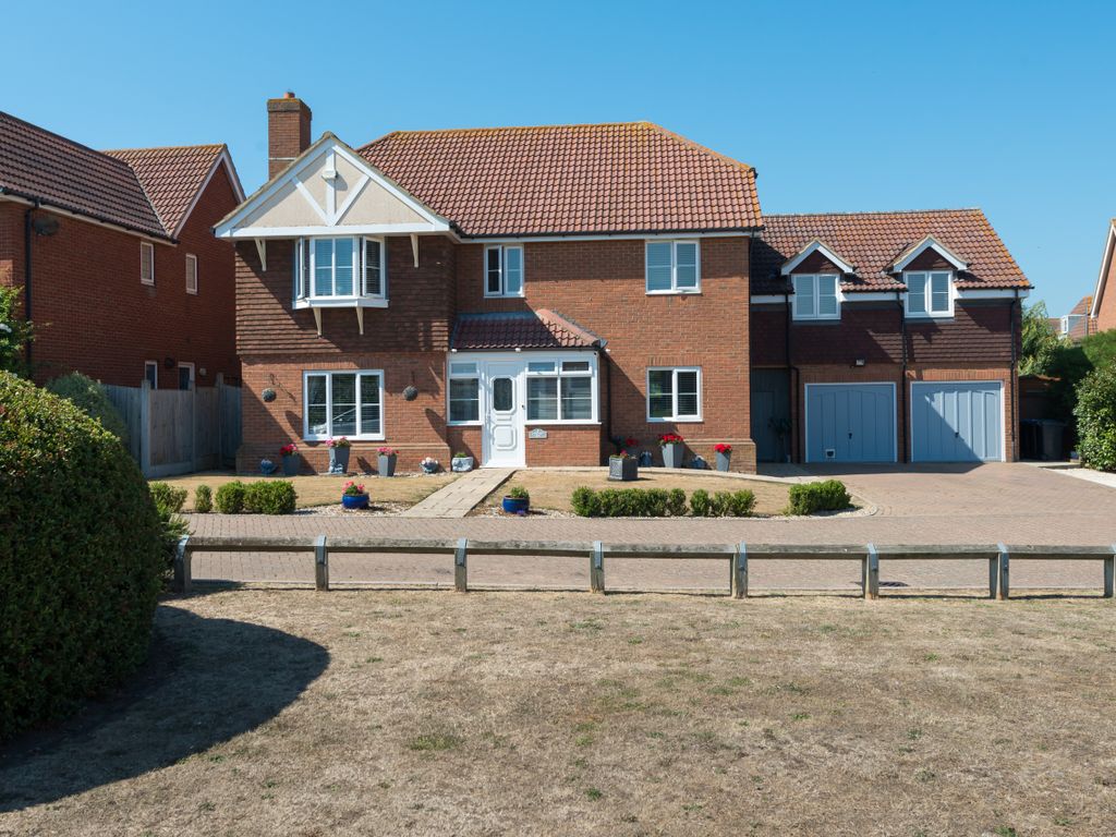 5 bed detached house for sale in Longtail Rise, Herne Bay, Kent CT6 Zoopla