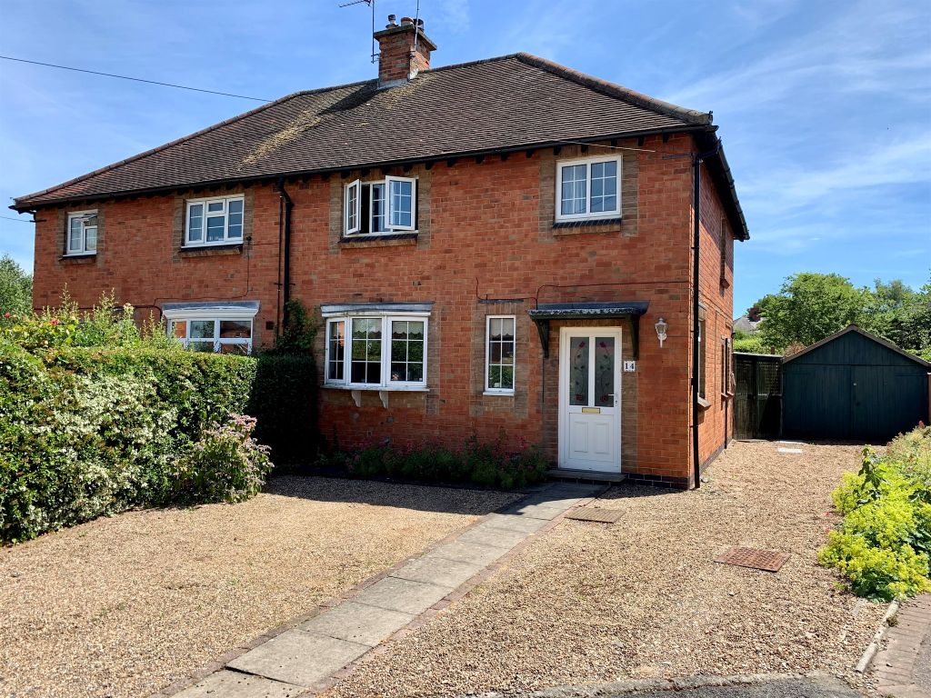 3 bed semidetached house for sale in Beacon Avenue, Loughborough LE11