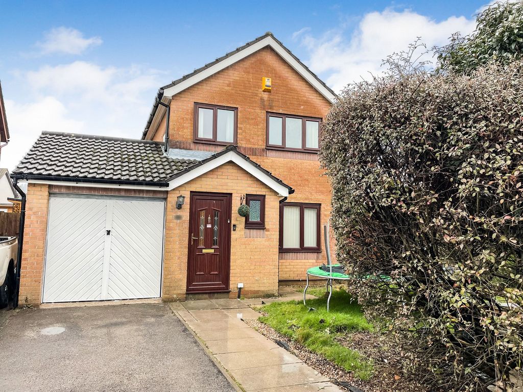 3 bed detached house for sale in Heol Maes Yr Haf, Pencoed, Bridgend