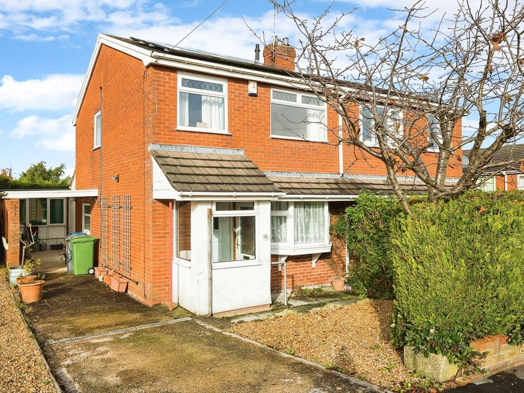 4 bed semidetached house for sale in Cae Glas, Coedpoeth, Wrexham LL11