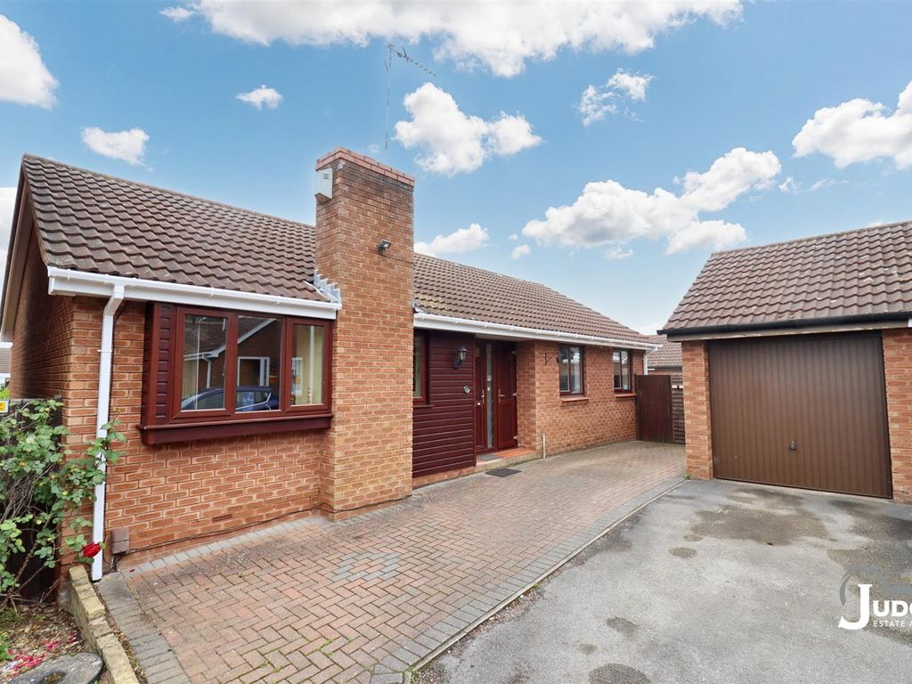 3 bed detached bungalow for sale in Osprey Road, Beaumont Leys