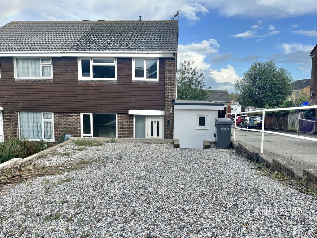 3 bed semidetached house for sale in Wyre Close, Paignton TQ4, £