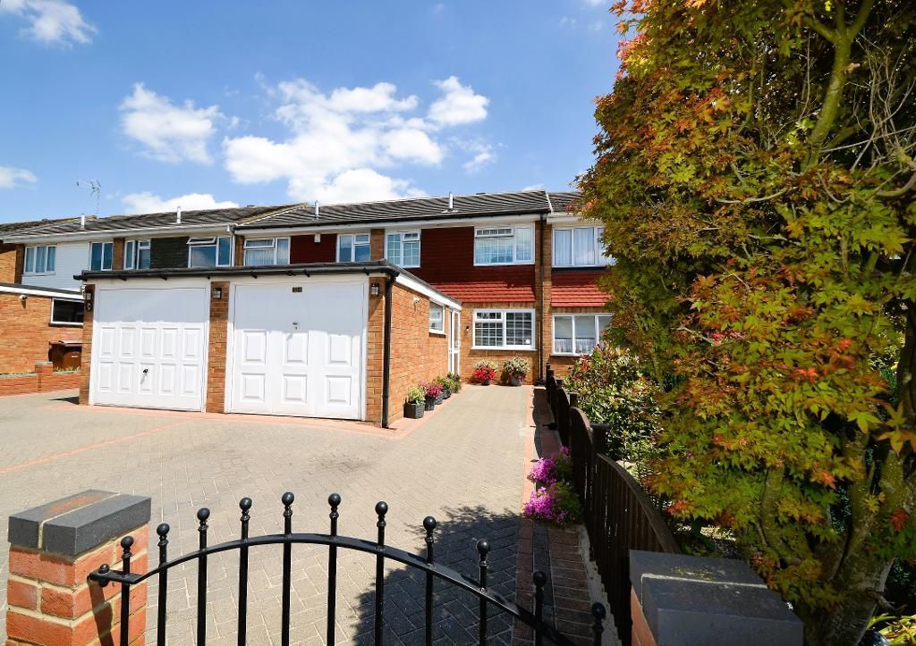 3 bed terraced house for sale in Morley Hill, Stanford Le Hope, Essex SS17 Zoopla