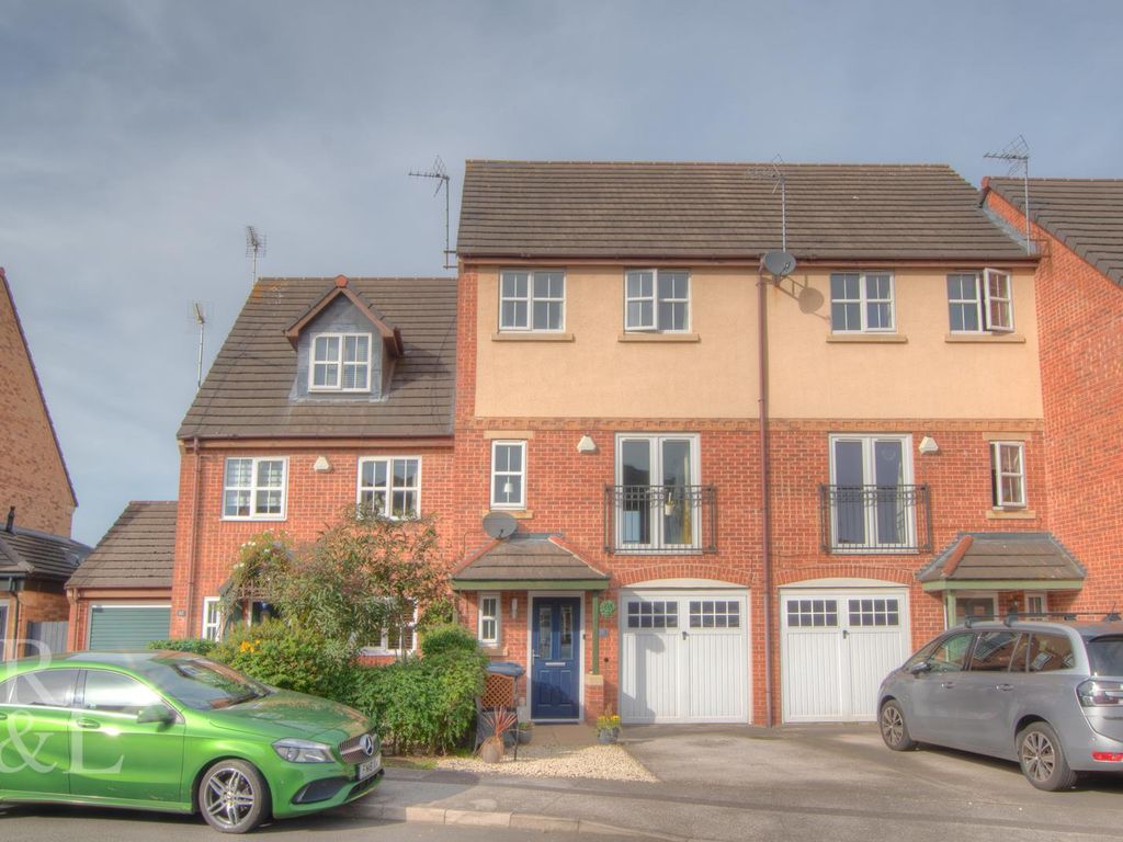 3 bed town house for sale in Hudson Way, RadcliffeOnTrent, Nottingham