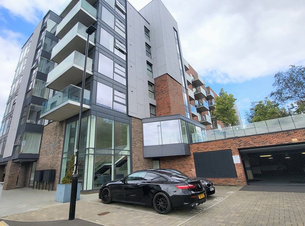 2 bed flat for sale in East Station Road, Fletton Quays, Peterborough