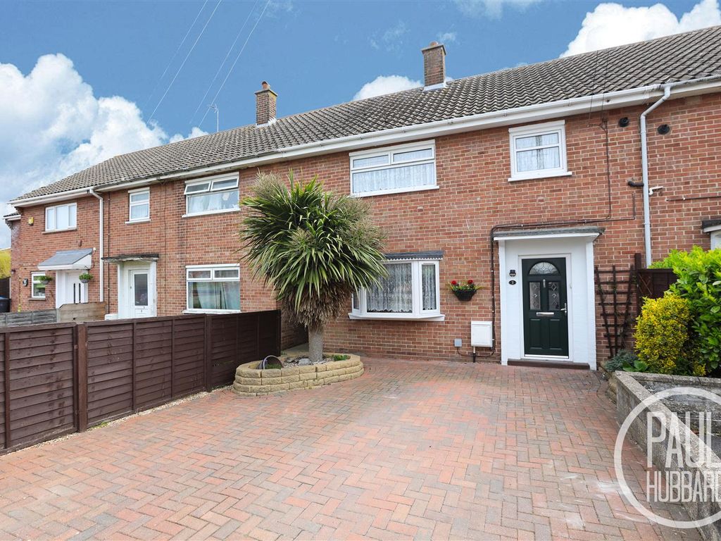 4 bed terraced house for sale in Magnolia Court, Lowestoft NR32 Zoopla