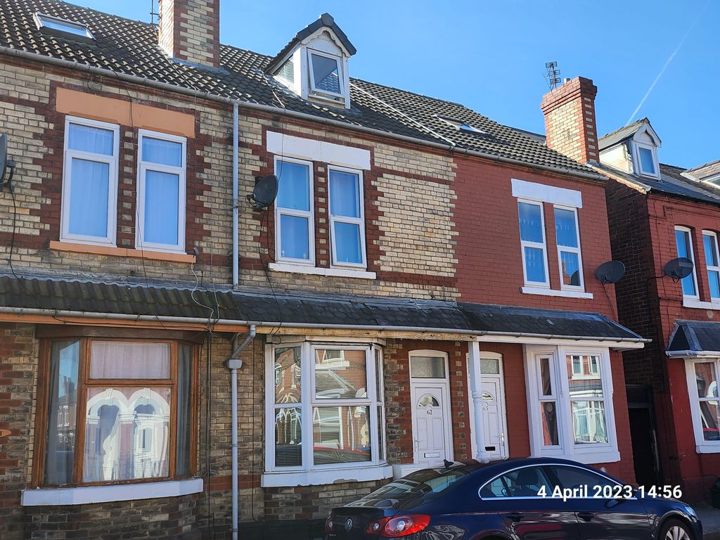 2 bed flat to rent in Elmfield Road, Doncaster DN1 Zoopla