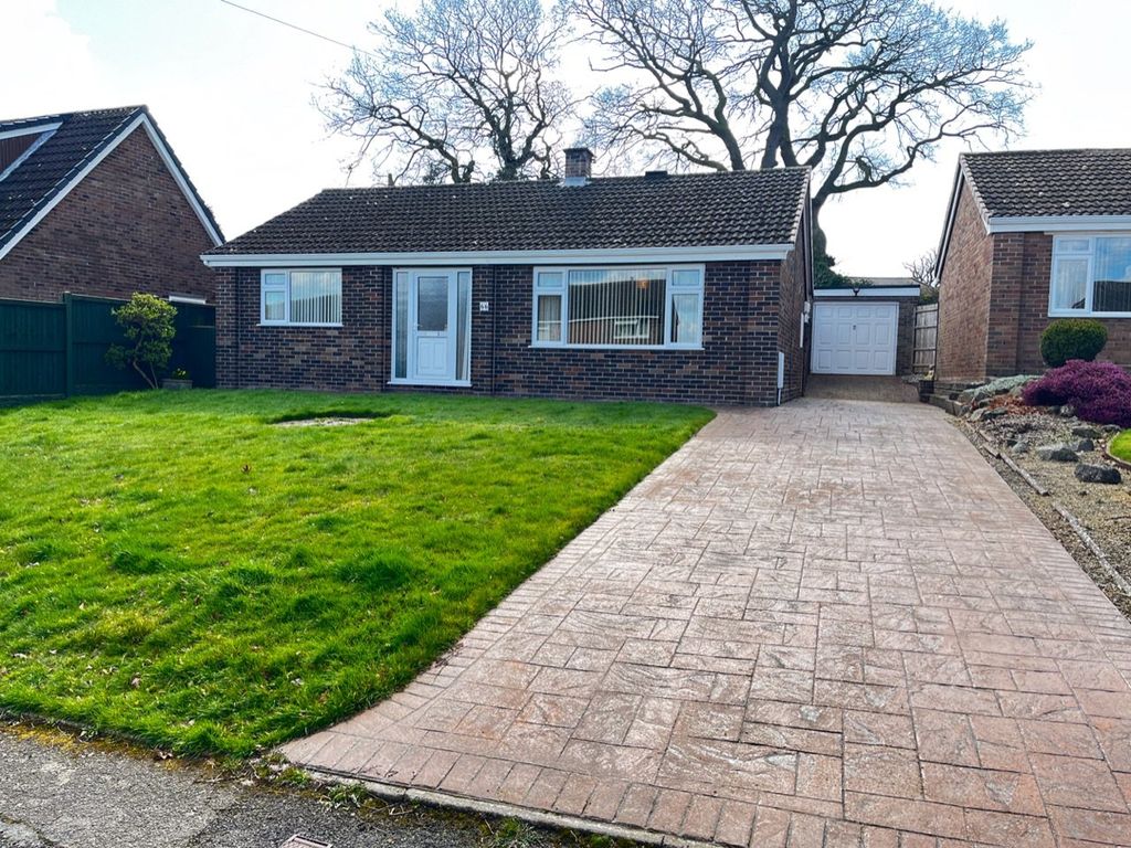 2 bed bungalow for sale in Yew Tree Drive, Bayston Hill, Shrewsbury