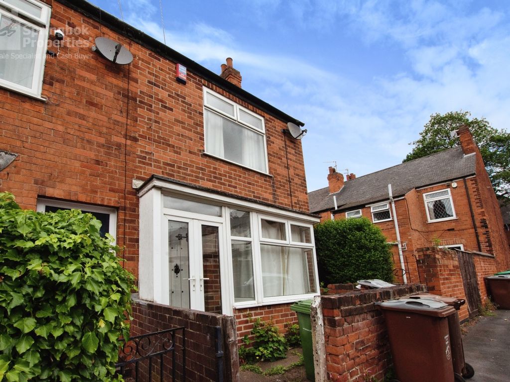 2 bed terraced house for sale in Chelmsford Road, Nottingham