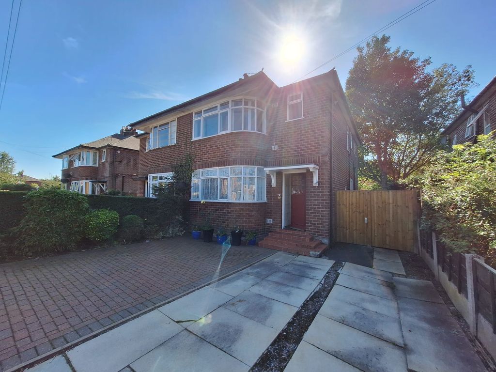 1 bed for sale in Oak Road, Cheadle SK8, £160,000 Zoopla