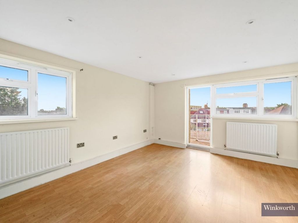 2 bed flat to rent in Lower Fosters, New Brent Street, London NW4 Zoopla