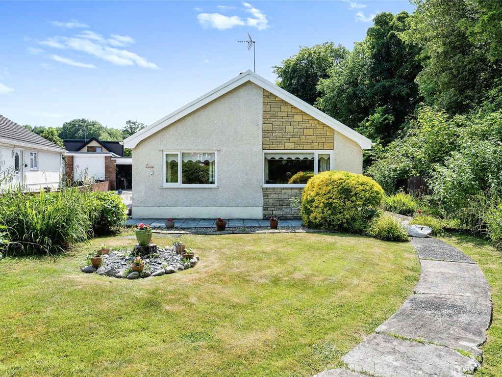 3 bed bungalow for sale in Glenfield Close, Sketty, Abertawe, Glenfield