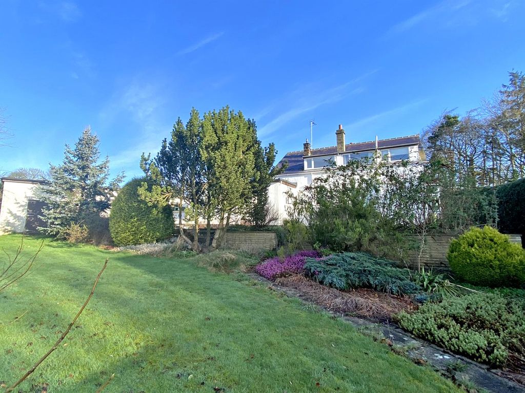 4 bed property for sale in Back Lane, High Birstwith, Harrogate HG3, £