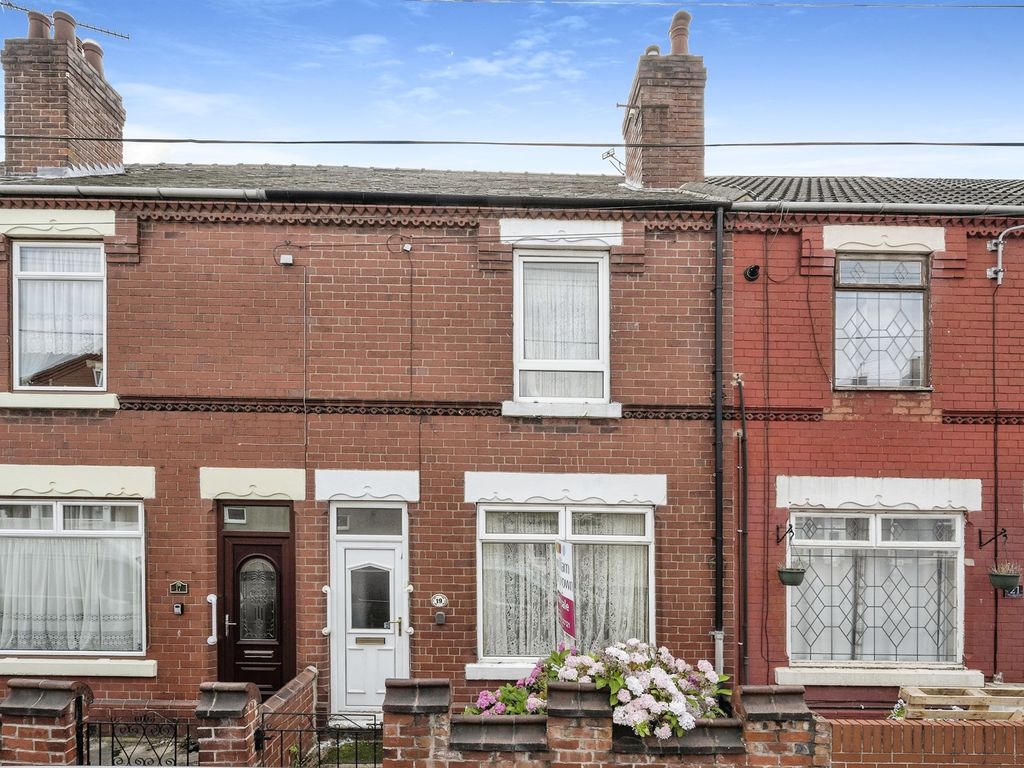 3 bed terraced house for sale in West End Avenue, Bentley, Doncaster