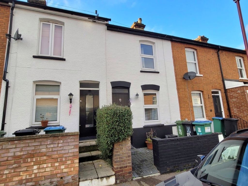 3 bed property to rent in Grover Road, Watford WD19, £1,700 pcm Zoopla