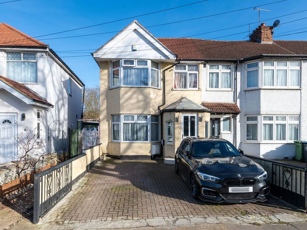 3 bed semidetached house for sale in Bridgewater Road, Alperton