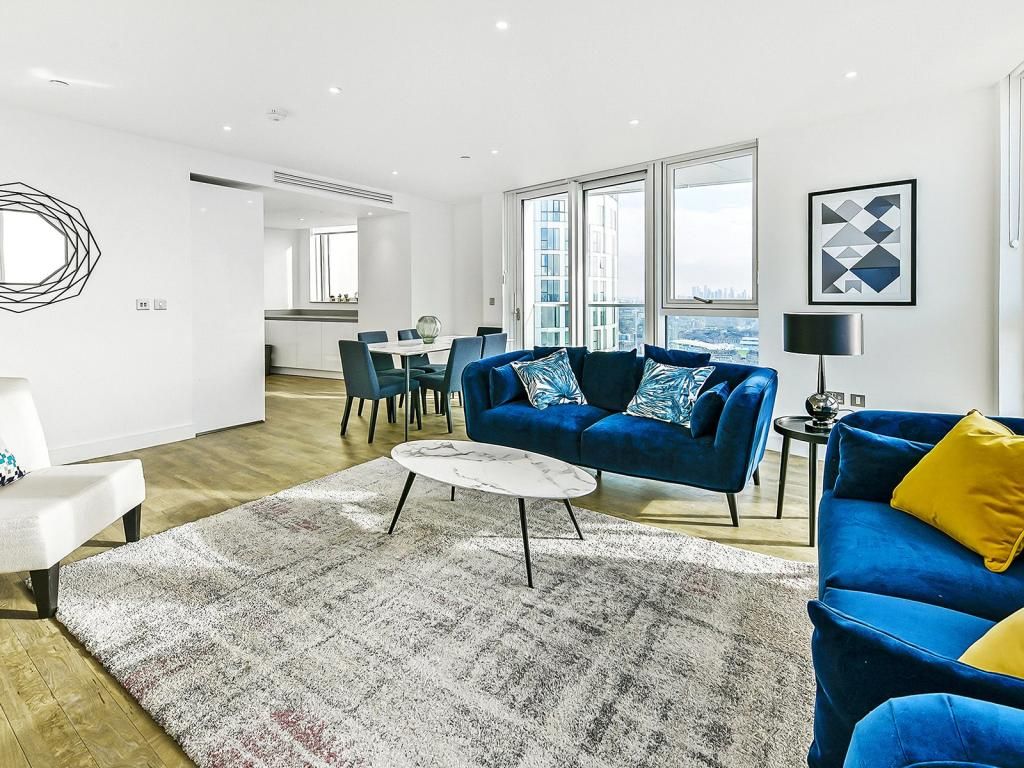 3 bed flat to rent in Gladwin Tower, 50 Wandsworth Road SW8, £5,633 pcm