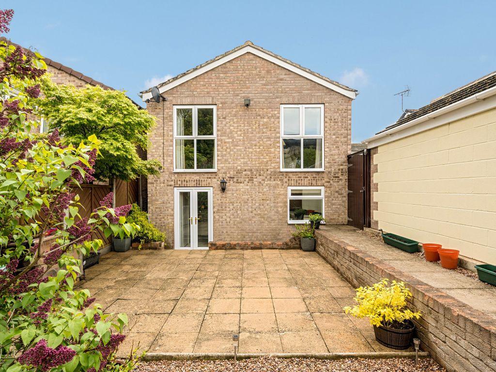 3 bed bungalow for sale in Water Lane, Middlestown, Wakefield, West