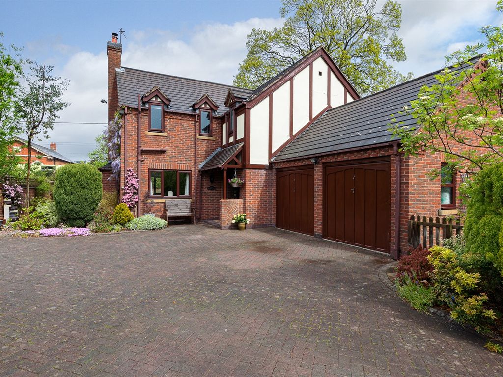 4 bed detached house for sale in Cholmondeley Lane, Bulkeley, Malpas