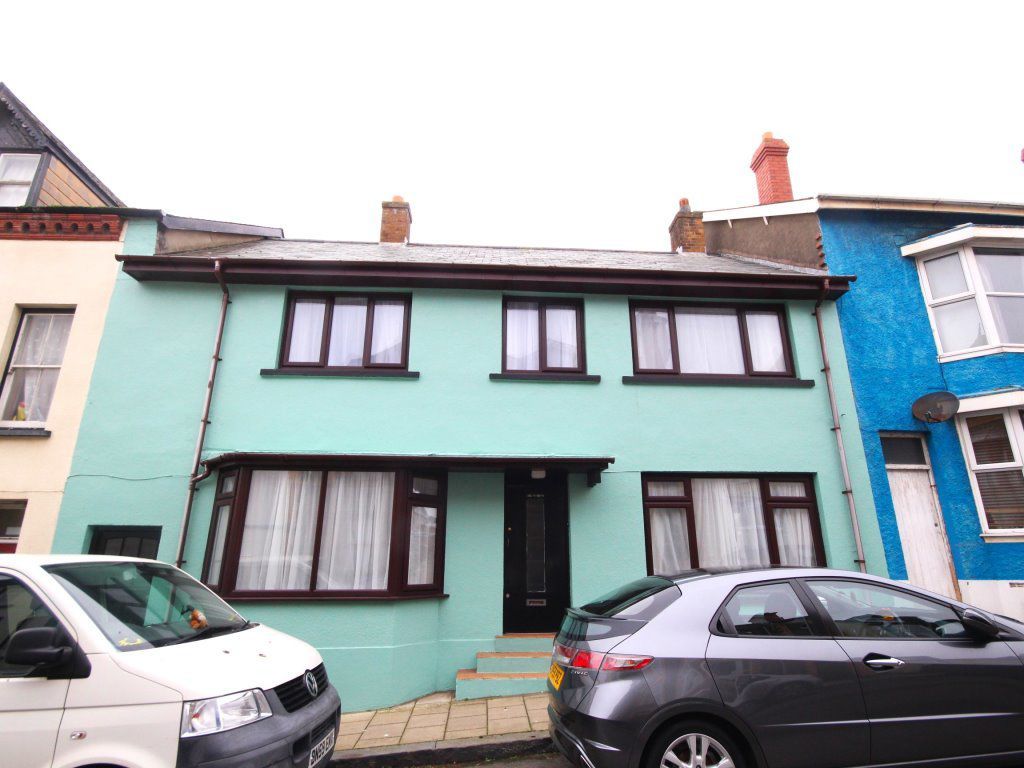 4 bed shared to rent in High Street, Aberystwyth SY23, £