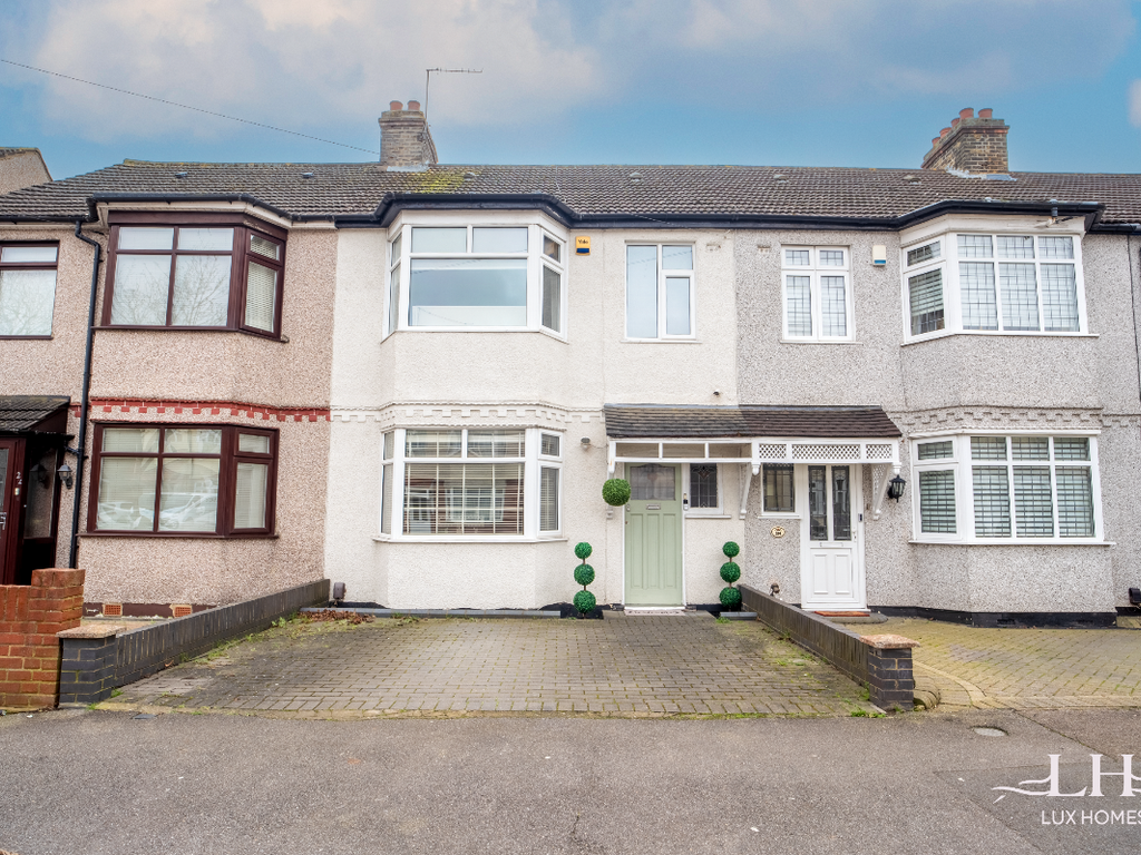 4 bed terraced house for sale in Strathmore Gardens, Hornchurch RM12, £