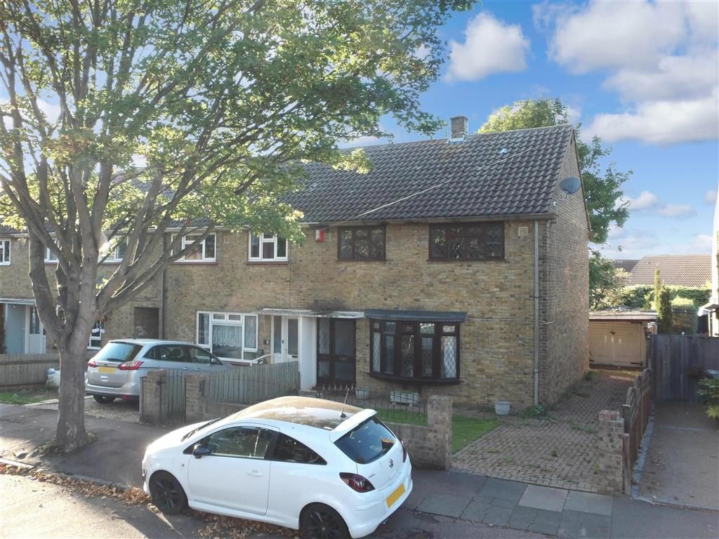 3 bed semidetached house for sale in St. Gregorys Crescent, Gravesend