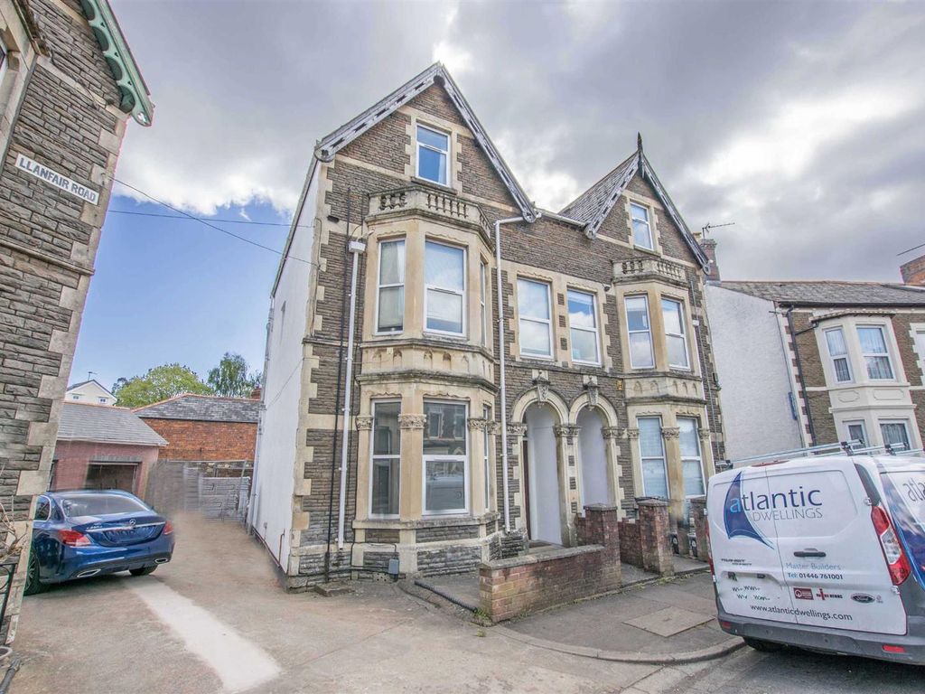 2 bed flat to rent in Llanfair Road, Pontcanna, Cardiff CF11, £1,050