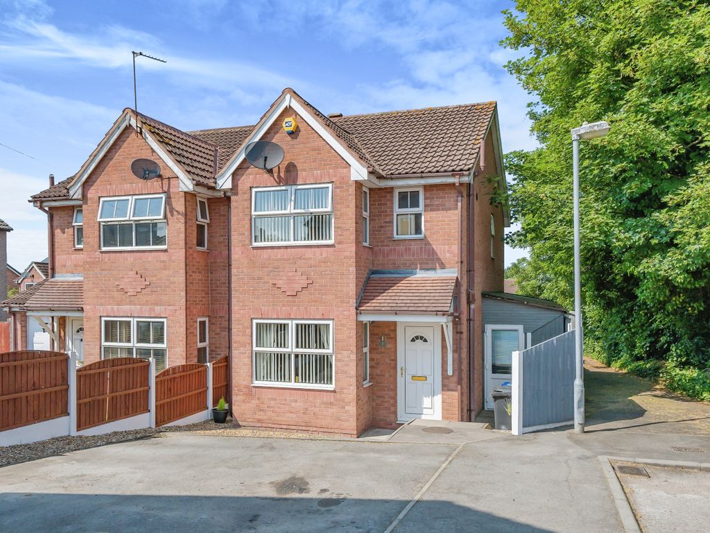 3 bed semidetached house for sale in Grange Road North, Runcorn WA7, £