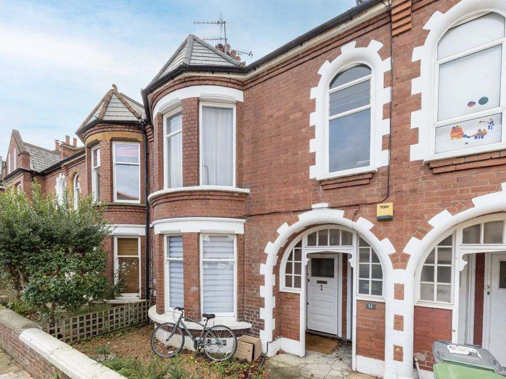 Fieldhouse Road, London SW12  