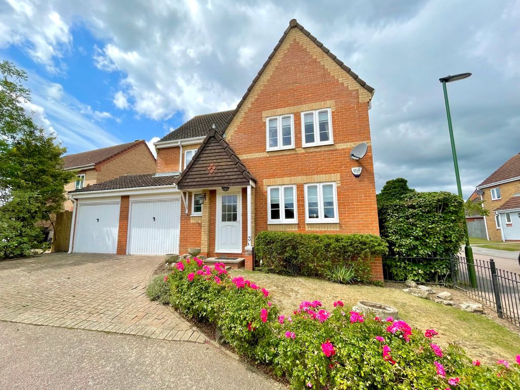 4 bed detached house for sale in Toddington Park, Littlehampton, West