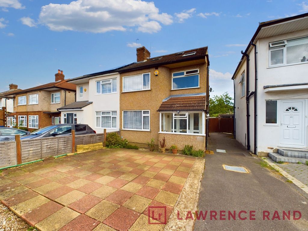 4 bed semidetached house for sale in Holyrood Avenue, Harrow HA2, £