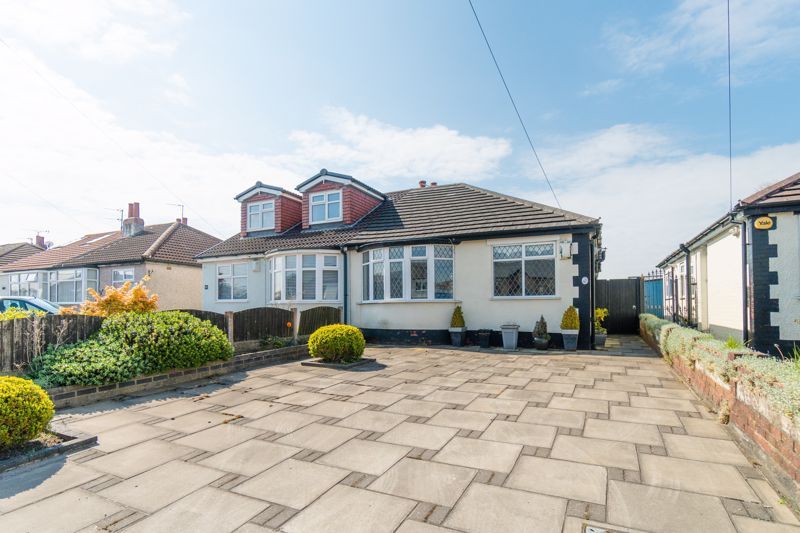 2 bed semidetached bungalow for sale in Long Lane, Aughton, Ormskirk
