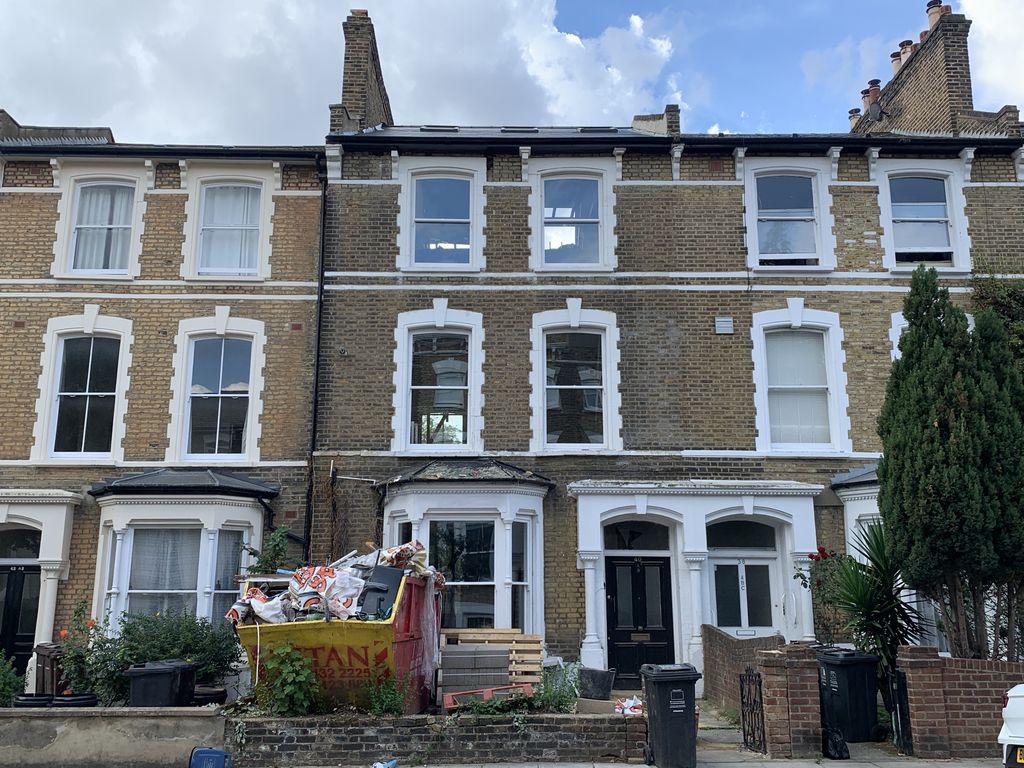 40 Farleigh Road, London N16  
