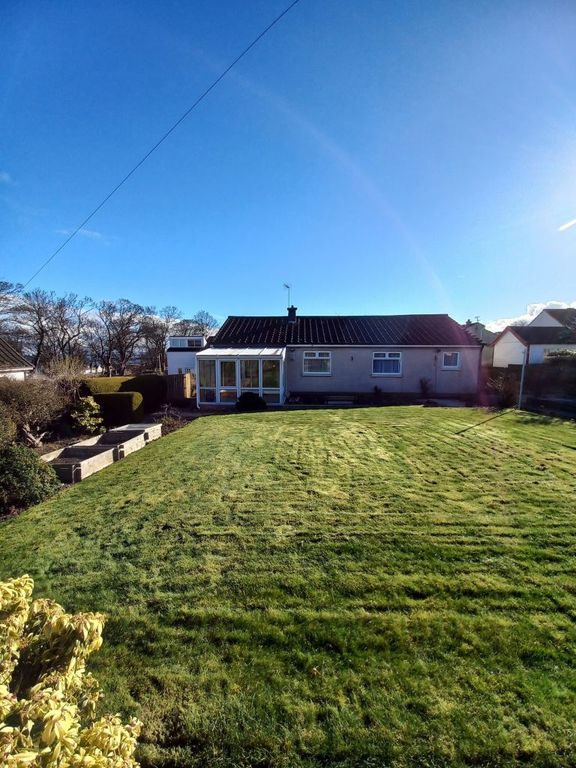 2 bed detached bungalow to rent in 11 St Baldreds Crescent, North