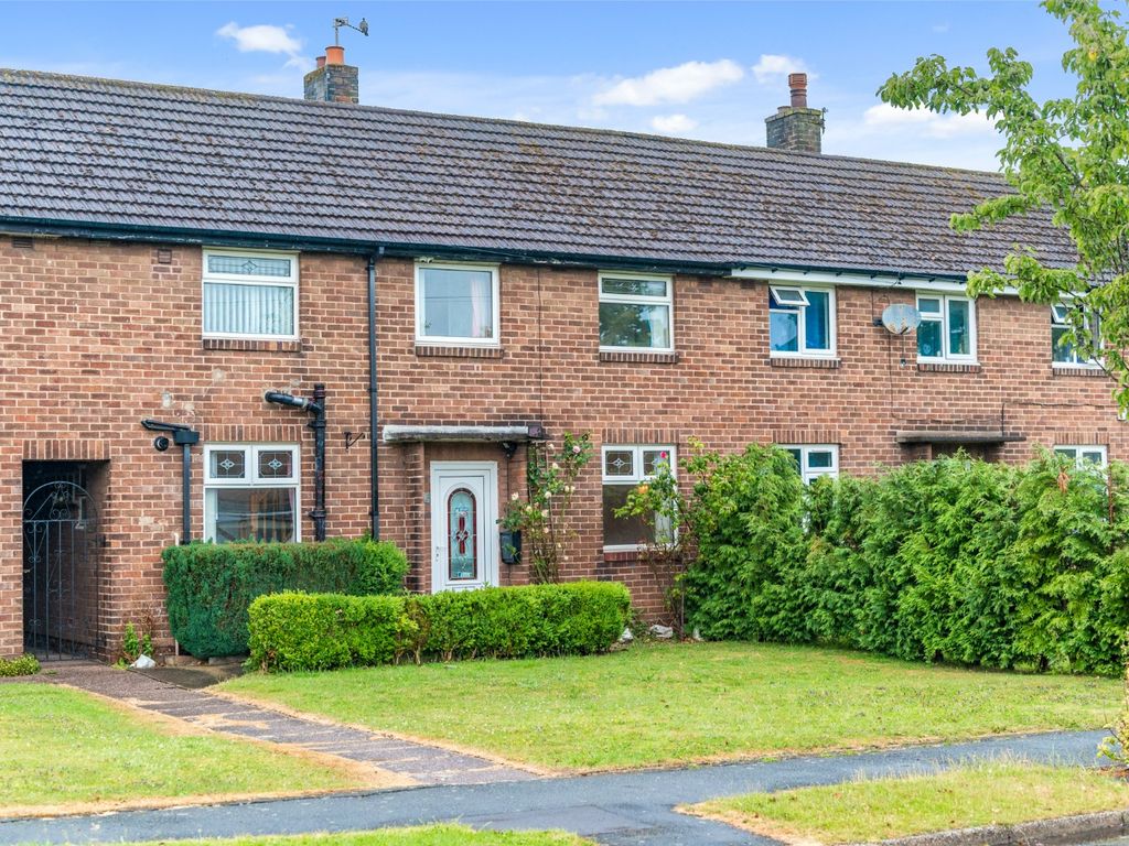 3 bed mews house for sale in York Avenue, Culcheth, Warrington