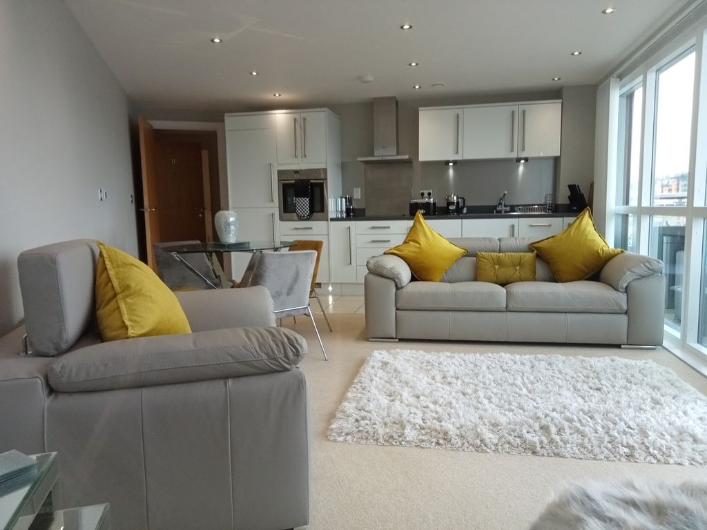 2 bed flat to rent in Apartment, Aurora, Trawler Road, Maritime Quarter