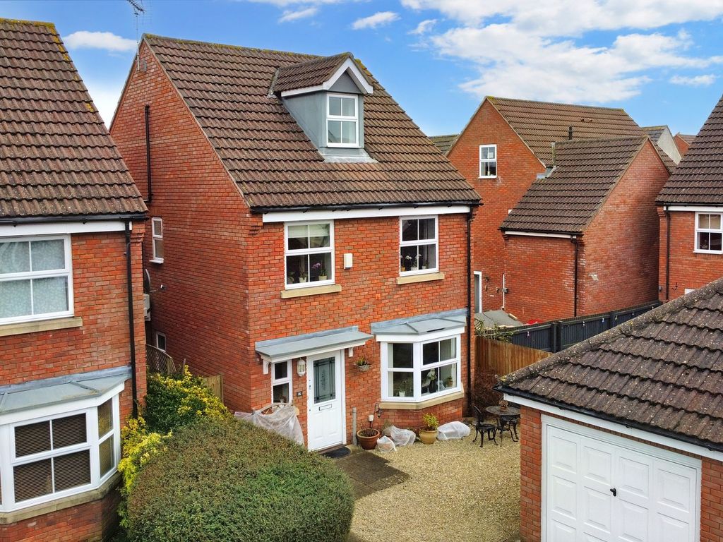 4 bed detached house for sale in Millards Close, Hilperton Marsh BA14