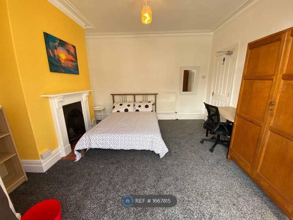 Room to rent in Cromwell Street, Swansea SA1 Zoopla