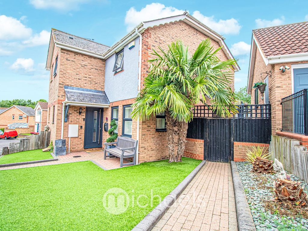 3 bed semidetached house for sale in Bulrush Close, Braintree CM7, £400,000 Zoopla