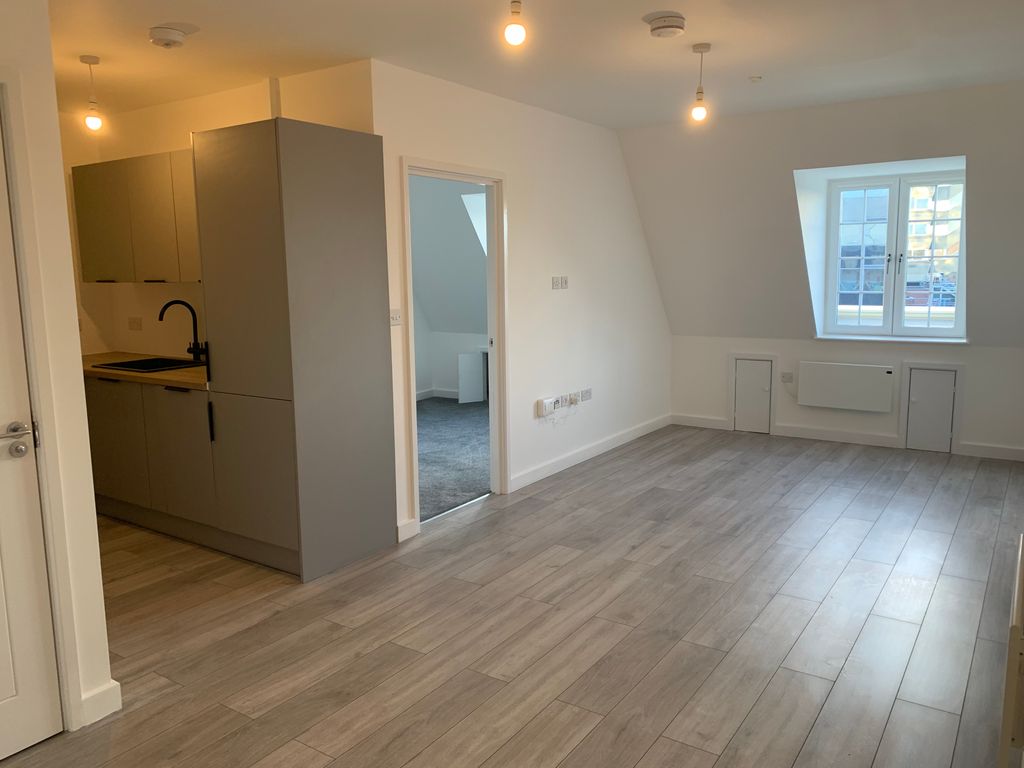 1 bed flat to rent in High Street, Maidenhead SL6 Zoopla