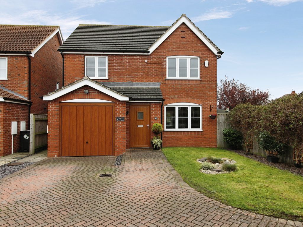 4 bed detached house for sale in Laurel Close, Finningley, Doncaster