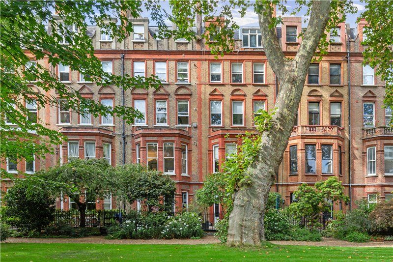 3 bed flat for sale in Harrington Gardens, London SW7, £1,350,000 Zoopla